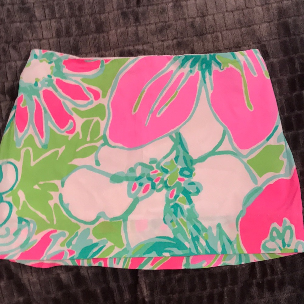 Gently used Lilly Pulitzer skort